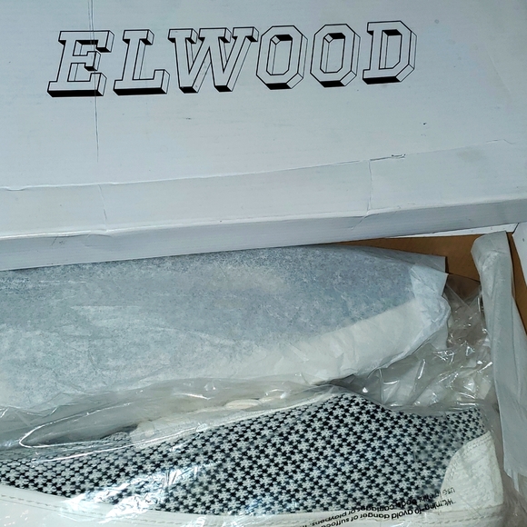 ELWOOD clothing Exclusive shoes - Picture 1 of 4